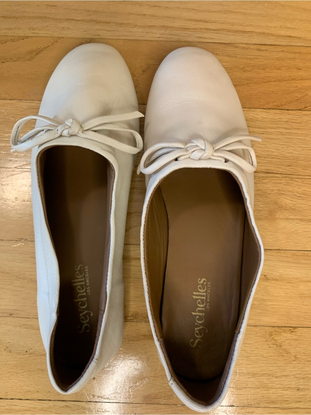 Seychelles Women's White Leather Tie-Front Flats - Picture 6 of 12